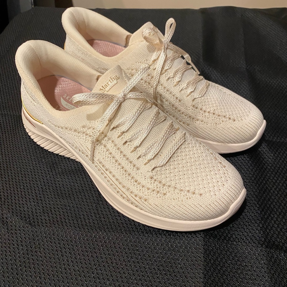 Skechers Slip-ins Martha Stewart: Arch Fit Ultra Flex 3.0 - Metallic Grace